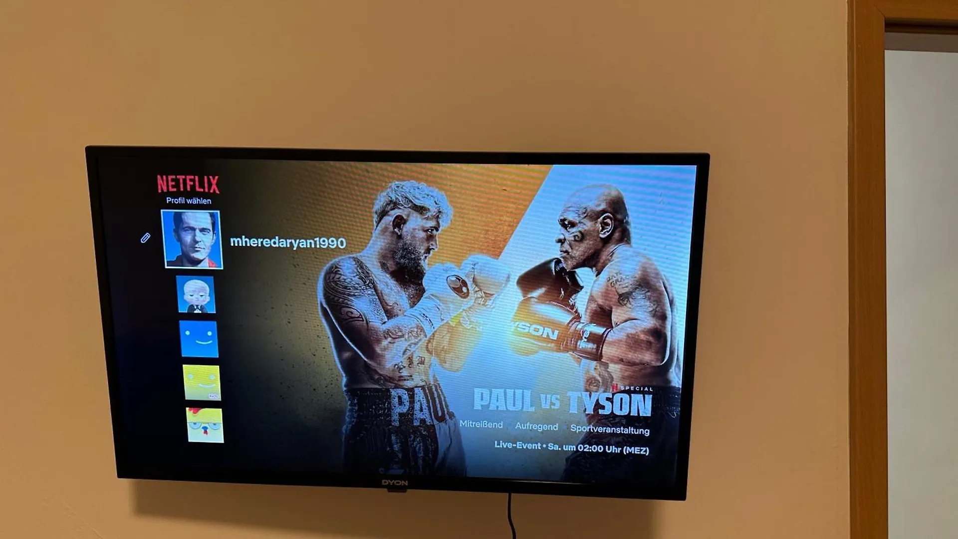 Schoene Hostel Mit Eigene Parking Netflix Youtube Nürnberg Deutschland