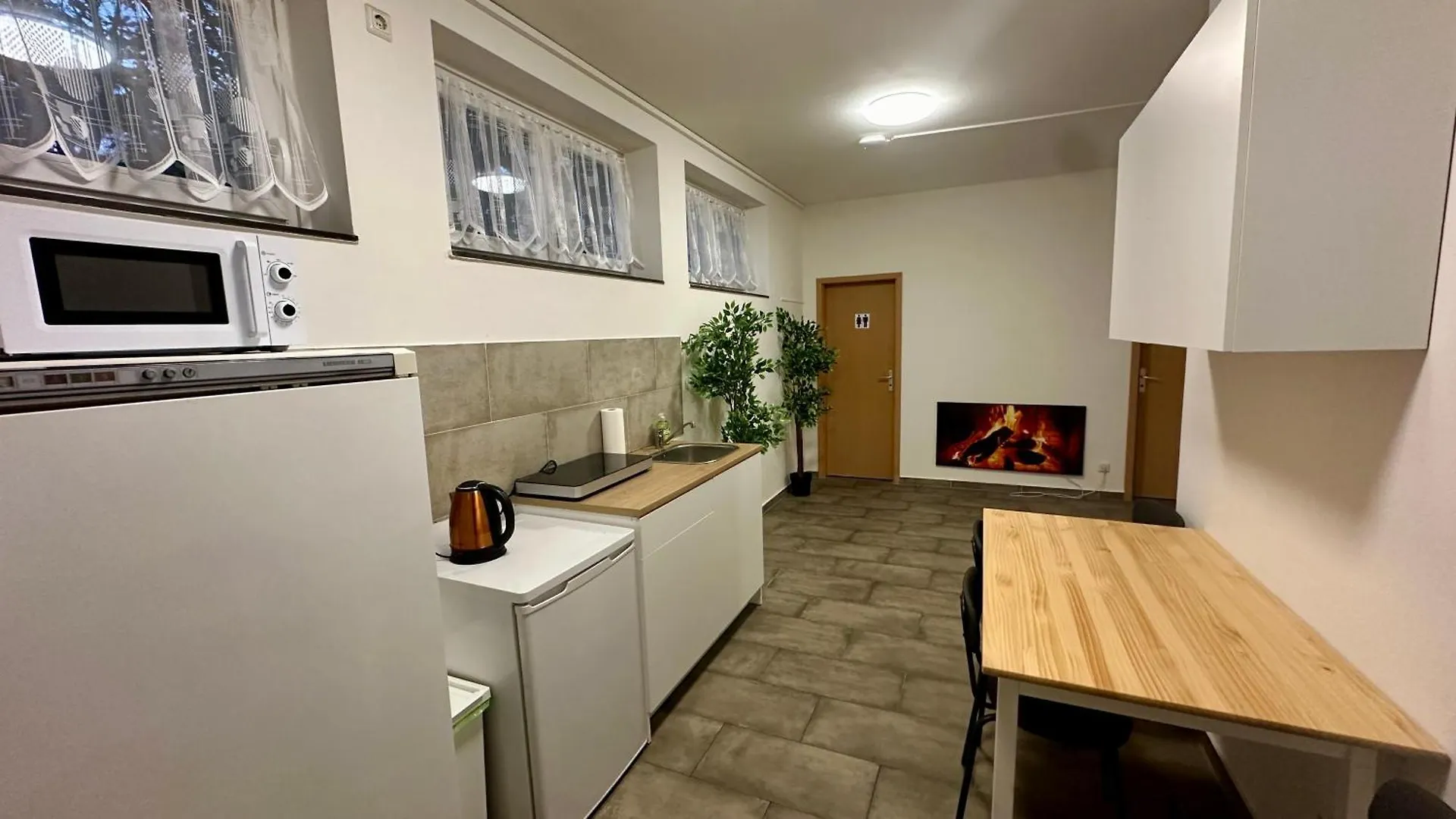Schoene Hostel Mit Eigene Parking Netflix Youtube Norimberk Apartmán
